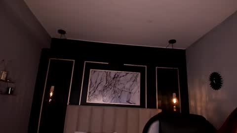 Victoria online show from December 2, 9:46 pm