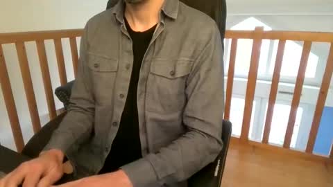 Vince online show from October 15, 1:56 pm