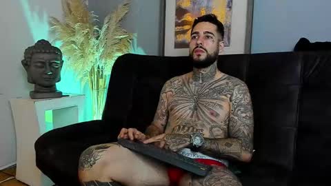 Vincent Sartori online show from November 30, 3:13 am