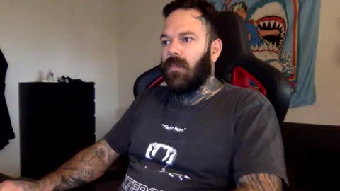 VinnyVonDoom online show from November 7, 2:30 pm