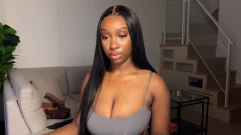 Fantasy Black Girl online show from October 19, 11:15 am