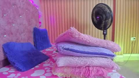 violet__taylor_ online show from September 20, 2:25 am