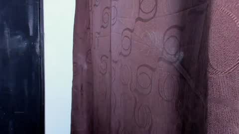 Violet and Myers online show from April 6, 7:59 pm