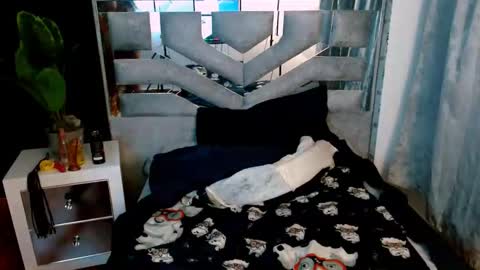 Violet  online show from September 30, 3:06 am