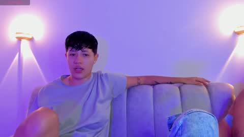 Violet and Casper online show from October 20, 4:39 am