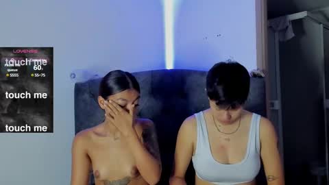 Snapshot of violet_casper_ chatting on February 25, 10:48 am Violet and Casper online show from February 25, 10:48 am