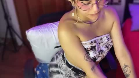 Snapshot of violet_hentai01 chatting on March 2, 11:09 pm Violete Hentai01 online show from March 2, 11:09 pm