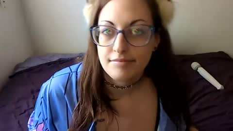 Violet Kitty online show from July 22, 9:50 pm