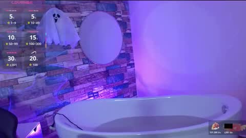 violet_tay1 online show from October 17, 1:04 pm