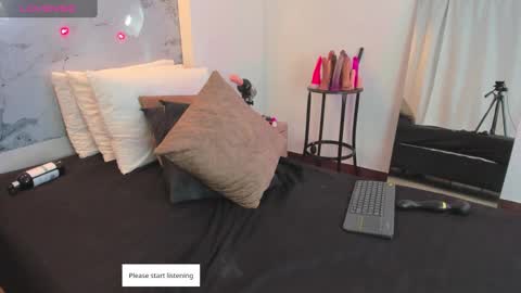 Violet  online show from September 28, 5:05 am