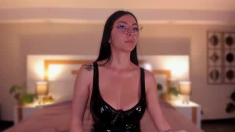 Violeta  online show from April 6, 11:33 am