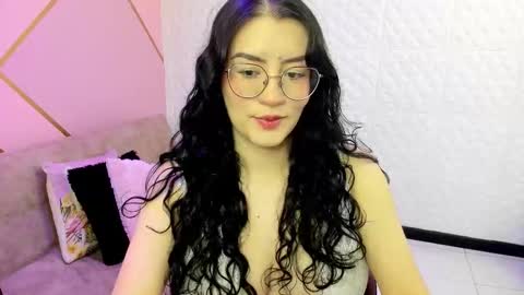Snapshot of violeta_diazz chatting on September 11, 9:16 pm online show from September 11, 9:16 pm
