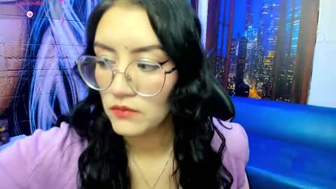 Snapshot of violeta_diazz chatting on March 7, 8:22 pm online show from March 7, 8:22 pm