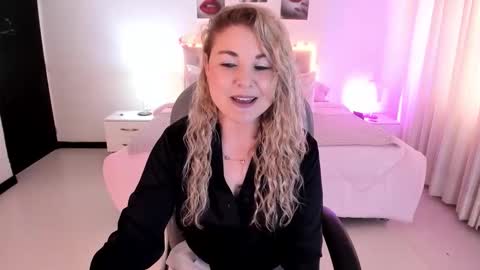 violeta_hotter_ online show from November 7, 11:23 am