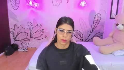 Violeta online show from October 18, 12:20 pm