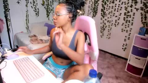 Violeta online show from March 14, 6:45 pm