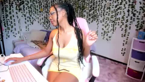 Violeta online show from November 8, 3:48 pm