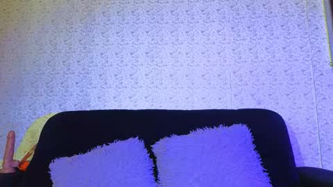 violeta_petite11_aws online show from November 28, 7:10 pm