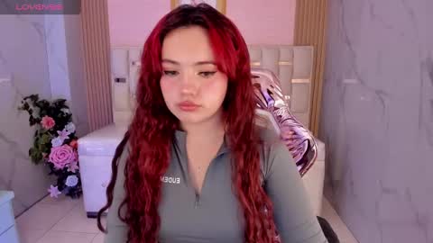 Snapshot of violeta_sub chatting on February 22, 1:46 pm IG violeta sub online show from February 22, 1:46 pm
