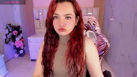 Snapshot of violeta_sub chatting on February 17, 1:00 pm IG violeta sub online show from February 17, 1:00 pm