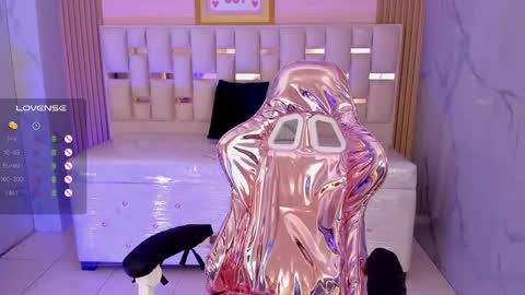 Snapshot of violeta_sub chatting on January 29, 1:07 pm IG violeta sub online show from January 29, 1:07 pm
