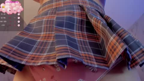 Snapshot of violeta_sub chatting on March 5, 4:02 pm IG violeta sub online show from March 5, 4:02 pm