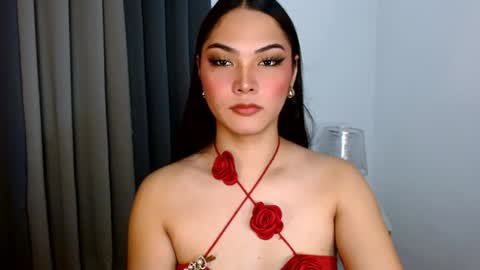 violet online show from February 4, 11:38 pm