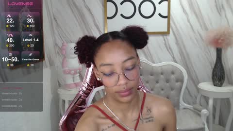violeth_b online show from January 14, 6:49 pm