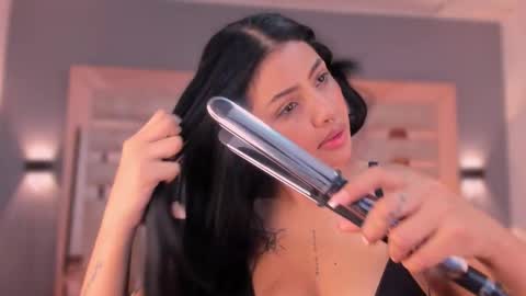 Snapshot of violeth_foxx chatting on September 19, 4:05 am Violeth Foxx online show from September 19, 4:05 am