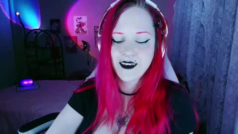 Snapshot of violetoctober chatting on September 27, 9:40 am Violet October online show from September 27, 9:40 am