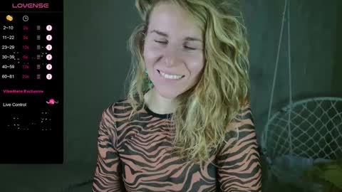 Violet  next stream December 6 online show from October 24, 9:26 pm