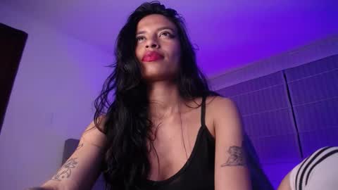 violett_queen122 online show from October 23, 3:30 am