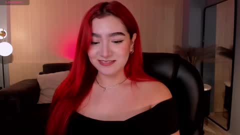 Violett Castel online show from October 28, 7:15 pm