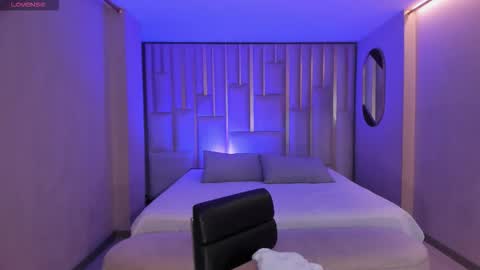 Violett Castel online show from March 23, 7:19 pm