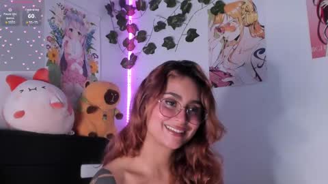 Violette  online show from December 4, 8:45 pm