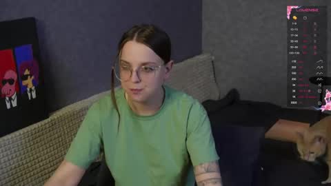 Violet online show from April 3, 4:58 pm