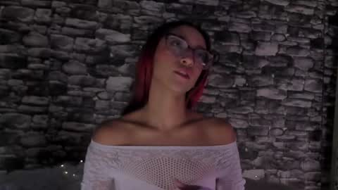 violetwinters_ online show from June 11, 3:04 am