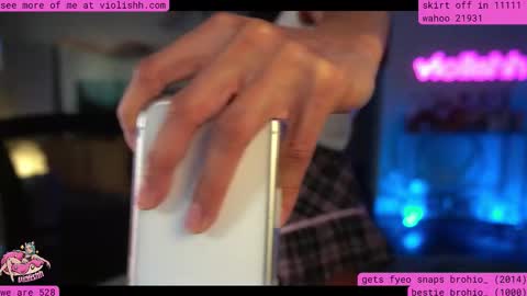 follow me on twitter violishh and ig violishh  online show from March 27, 11:17 pm