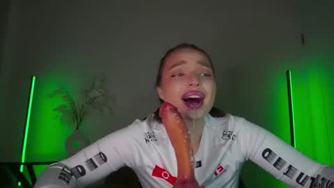 Violla online show from October 12, 4:16 am