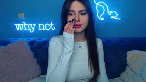 viollinalv online show from February 22, 5:44 am