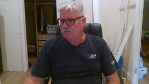 viper654321 online show from January 19, 7:40 am