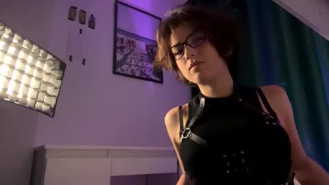 Vireia online show from February 18, 6:19 pm