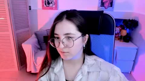 your love online show from October 8, 7:47 am