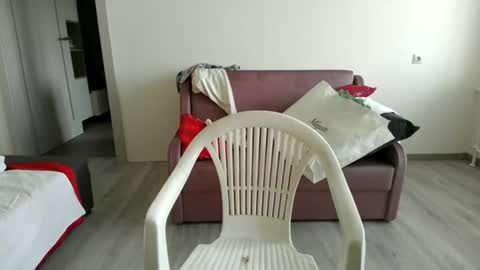 viahuer7 online show from August 1, 10:39 am