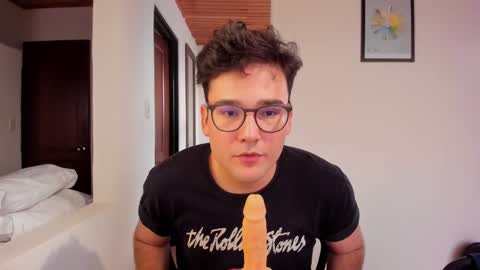 Vito Ferrer online show from October 20, 10:04 pm