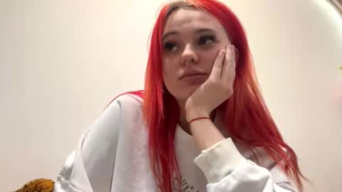 Aurora online show from March 14, 1:15 pm