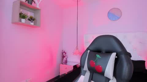 Vivi online show from October 23, 4:47 am