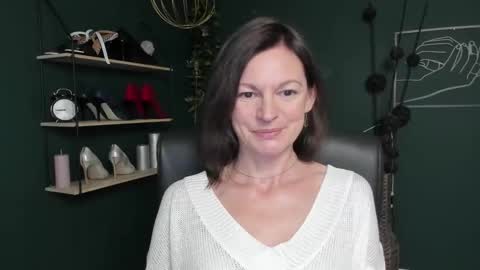 Vivian online show from September 24, 8:43 am