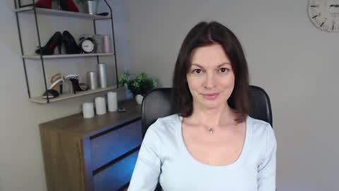 Vivian online show from February 10, 10:20 am