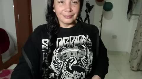 vivian_milf_paint online show from September 27, 4:21 am